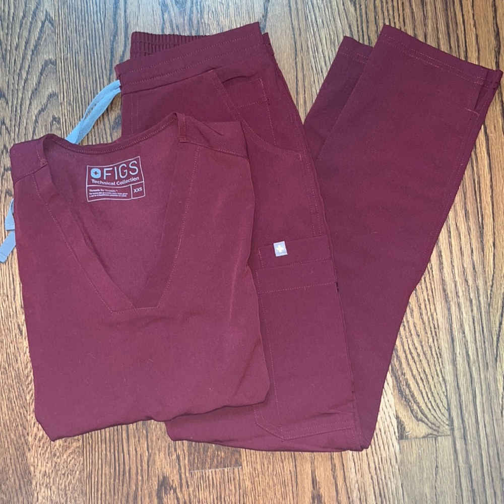 XXS Figs scrub top & bottom